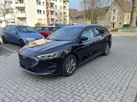Gebraucht Ford Focus Titanium 116 PS (85 kW) 2025 Schwarz Kombi
