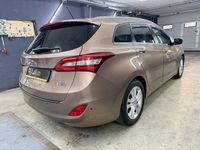 Gebraucht Hyundai i30 Style 135 PS (99 kW) 2014 Braun Kombi