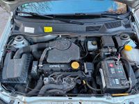 Gebraucht Opel Astra 75 PS (55 kW) 1998 Silber Coupé