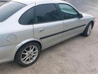 Gebraucht Opel Vectra 116 PS (85 kW) 1999 Silber Limousine