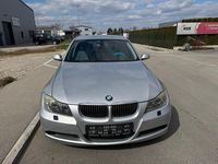 Gebraucht BMW 320 170 PS (125 kW) 2008 Silber Limousine
