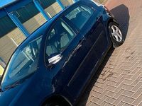Gebraucht VW Golf V 119 PS (87 kW) 2004 Blau Kleinwagen
