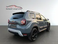 Używany Dacia Duster Extreme 101 KM (74 kW) 2022 Szary SUV