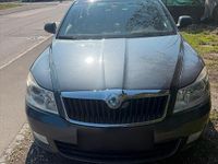 Gebraucht Skoda Octavia 105 PS (77 kW) 2010 Grau Kombi