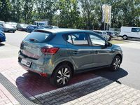 Neu Dacia Sandero Expression 91 PS (66 kW) 2026 Grün Limousine