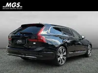 Gebraucht Volvo V90 Ultimate 335 PS (246 kW) 2022 Onyx black / metallic Kombi