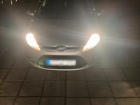 Gebraucht Ford Fiesta 98 PS (72 kW) 2008 Grau Kleinwagen