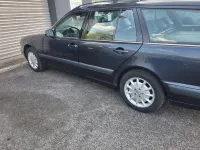 Gebraucht Mercedes E320 225 PS (165 kW) 1999 Schwarz Kombi