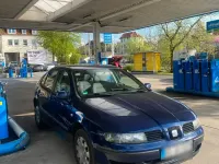 Usata Seat Leon 90 CV (66 kW) 2002 Blu Utilitaria