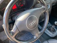 Usata Audi A3 100 CV (73 kW) 2002 Blu Utilitaria
