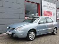Gebraucht Citroën Xsara 109 PS (80 kW) 2002 Jslandgrau Limousine