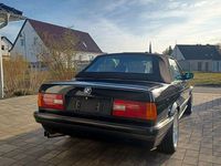 Gebraucht BMW 320 Cabriolet 129 PS (94 kW) 1991 Schwarz Cabrio