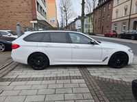 Gebraucht BMW 550 400 PS (294 kW) 2020 Alpinweiss iii Kombi