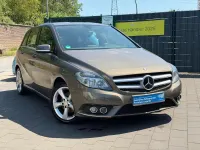 Gebraucht Mercedes B180 109 PS (80 kW) 2013 Grau Kleinwagen