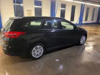Gebraucht Ford Focus Trend 95 PS (69 kW) 2017 Schwarz Kombi