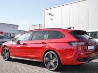 Gebraucht VW Passat R-line 150 PS (110 kW) 2024 Rot Kombi