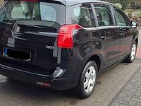 Gebraucht Peugeot 5008 Active 120 PS (88 kW) 2015 Schwarz Van / Kleinbus