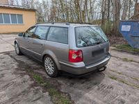 Gebraucht VW Passat 131 PS (96 kW) 2002 Grau Kombi