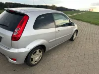 Gebraucht Ford Fiesta 80 PS (58 kW) 2008 Silber Kleinwagen