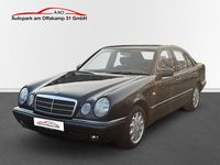 Gebraucht Mercedes E280 Elegance 193 PS (141 kW) 1996 Smaragdschwarz Limousine