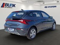 Neu Hyundai i20 Select 79 PS (58 kW) 2025 Aurora grey Limousine