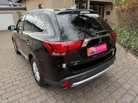Gebraucht Mitsubishi Outlander Edition 150 PS (110 kW) 2018 Schwarz SUV