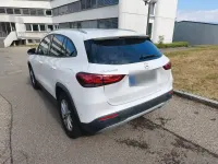Gebraucht Mercedes GLA180 135 PS (99 kW) 2020 Weiß SUV