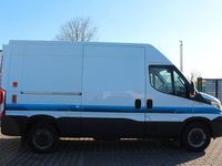 Gebraucht Iveco Daily 180 PS (132 kW) 2016 Weiß