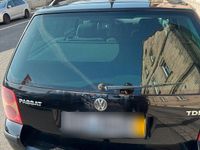 Gebraucht VW Passat 101 PS (74 kW) 2004 Schwarz Kombi