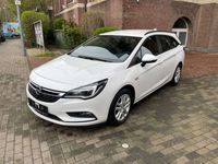 gebraucht Opel Astra Sports Tourer Edition /1 - Hand / Top /