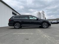 Gebraucht VW Passat Active 218 PS (160 kW) 2020 Deep black (metallic) Kombi