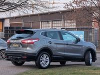 Gebraucht Nissan Qashqai Acenta 116 PS (85 kW) 2017 Grau SUV