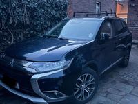 Gebraucht Mitsubishi Outlander 150 PS (110 kW) 2016 Blau SUV