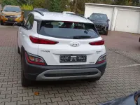 Gebraucht Hyundai Kona Trend 141 PS (103 kW) 2022 Weiß SUV