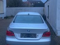Gebraucht BMW 520 170 PS (125 kW) 2004 Silber Limousine