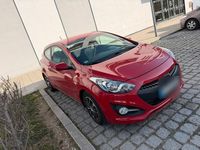 Gebraucht Hyundai Coupé 90 PS (66 kW) 2014 Rot Coupé