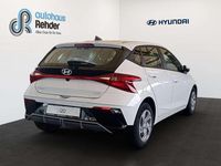 Neu Hyundai i20 Select 101 PS (74 kW) 2025 Atlas white Kleinwagen