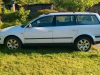 Gebraucht VW Passat 131 PS (96 kW) 2001 Weiß Kombi