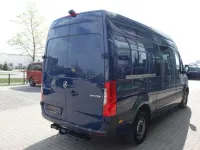 Używany Mercedes Sprinter 170 KM (125 kW) 2021 Niebieski Van