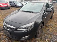 Gebraucht Opel Astra 101 PS (74 kW) 2012 Grau Kombi