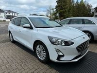 gebraucht Ford Focus Turnier 1.5 TDCI Titanium Aut Navi/LED/AHK