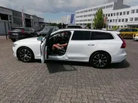 Gebraucht Volvo V60 197 PS (144 kW) 2022 Weiß Kombi