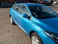Gebraucht Renault Mégane LIMITED 110 PS (80 kW) 2015 Blau Limousine