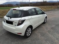 Gebraucht Toyota Yaris Hybrid Edition 101 PS (74 kW) 2014 Weiß metallic Kleinwagen