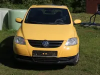 Gebraucht VW Fox 54 PS (39 kW) 2005 Gelb Kleinwagen
