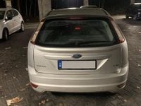Gebraucht Ford Focus 100 PS (73 kW) 2008 Grau Limousine