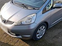 Gebraucht Honda Jazz 100 PS (73 kW) 2009 Silber Kleinwagen