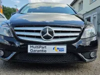 Gebraucht Mercedes B180 122 PS (89 kW) 2012 Schwarz Kleinwagen