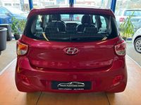Gebraucht Hyundai i10 Style 87 PS (63 kW) 2016 Red passion Kleinwagen
