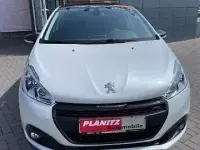 Gebraucht Peugeot 208 Allure 110 PS (80 kW) 2017 Weiß Kleinwagen